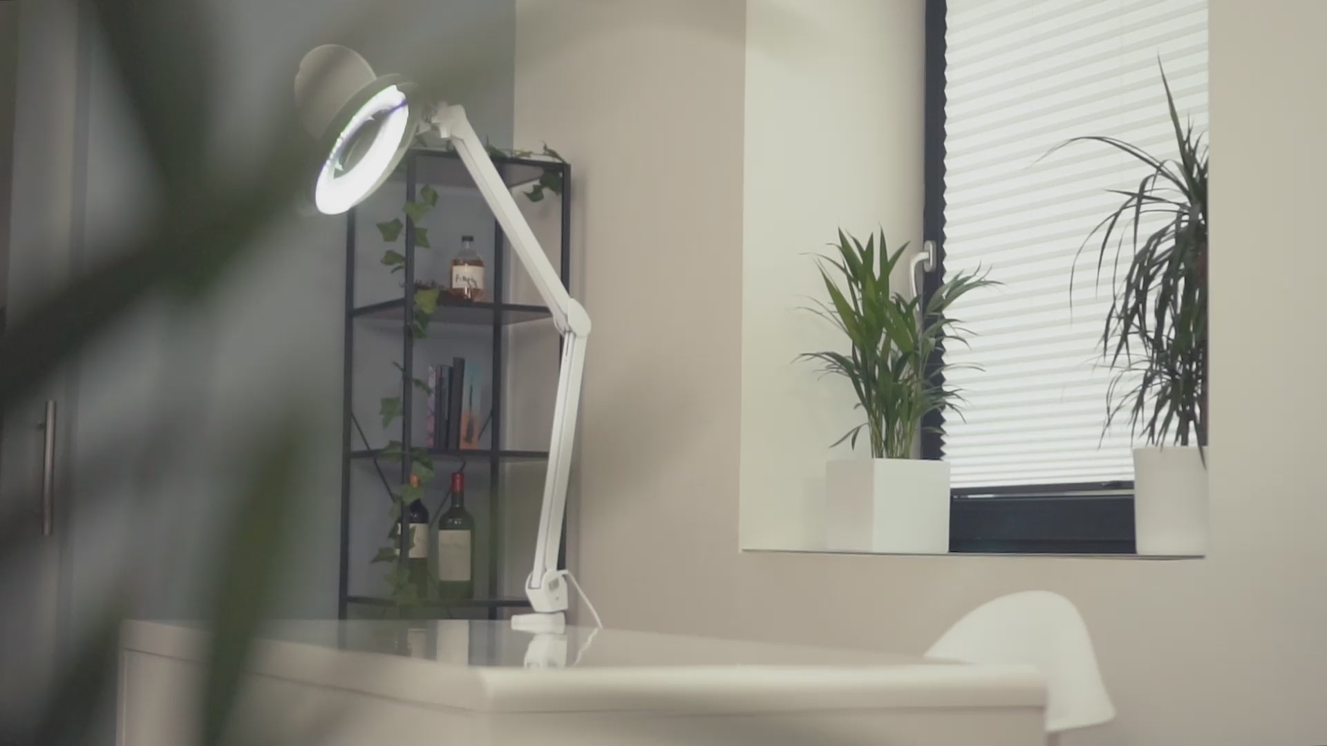 Lumeno 721X Lupelampe/Arbejdslampe 60 LED'er, farvet gummibeskyttelse