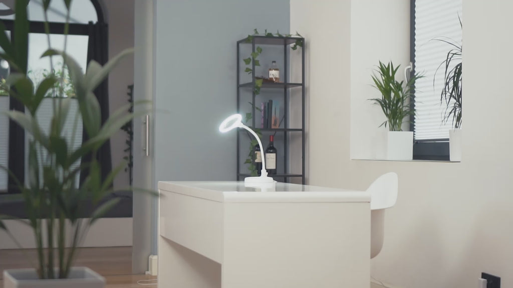 Lumeno 680X LED-klemlampe med 30 SMD-LED'er, 6 Watt og 550 Lumen