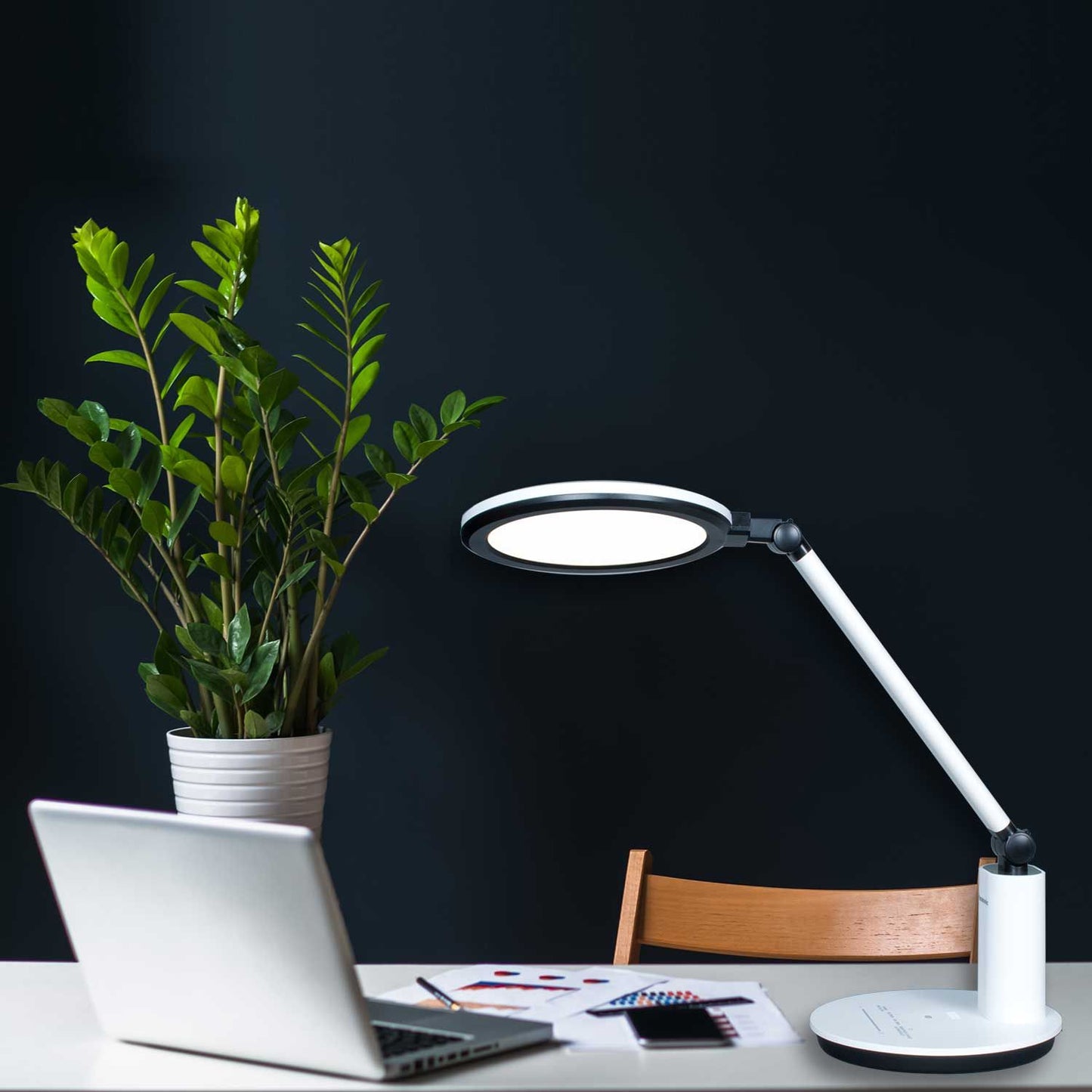 Lumeno LED-bordlampe blændfri, automatisk dæmpbar lav blå komponent